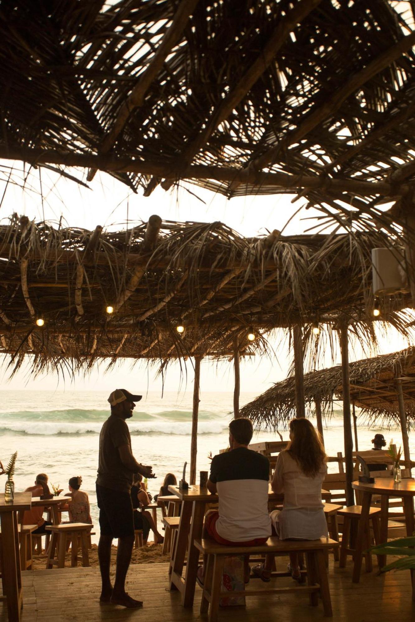 Amaroo Hikkaduwa Hotel Exterior foto